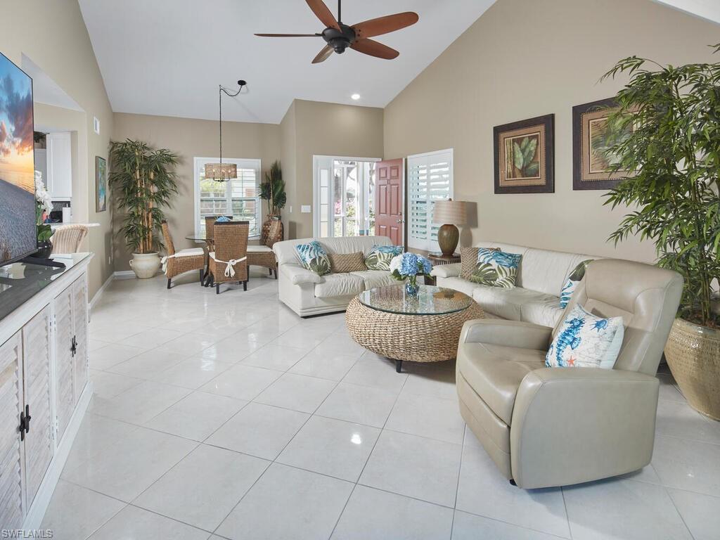 570 Windsor Square, Unit 101 Naples, FL 34104 - Photo 5 of 23
