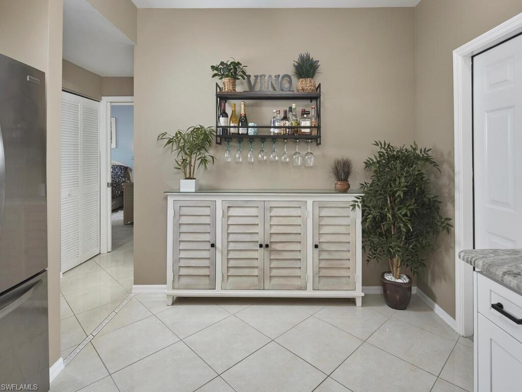 570 Windsor Square, Unit 101 Naples, FL 34104 - Photo 10 of 23