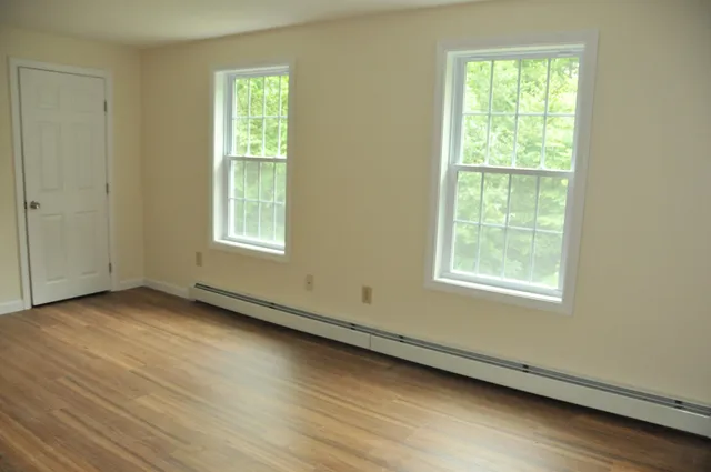 $2,550 | 115 High Rock Road, Unit A, Weare, NH 03281