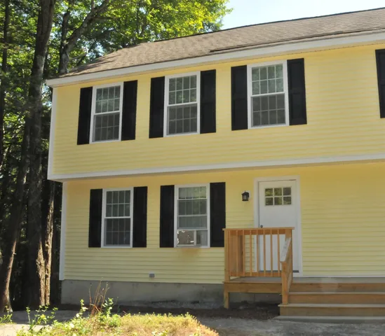 $2,550 | 115 High Rock Road, Unit A, Weare, NH 03281