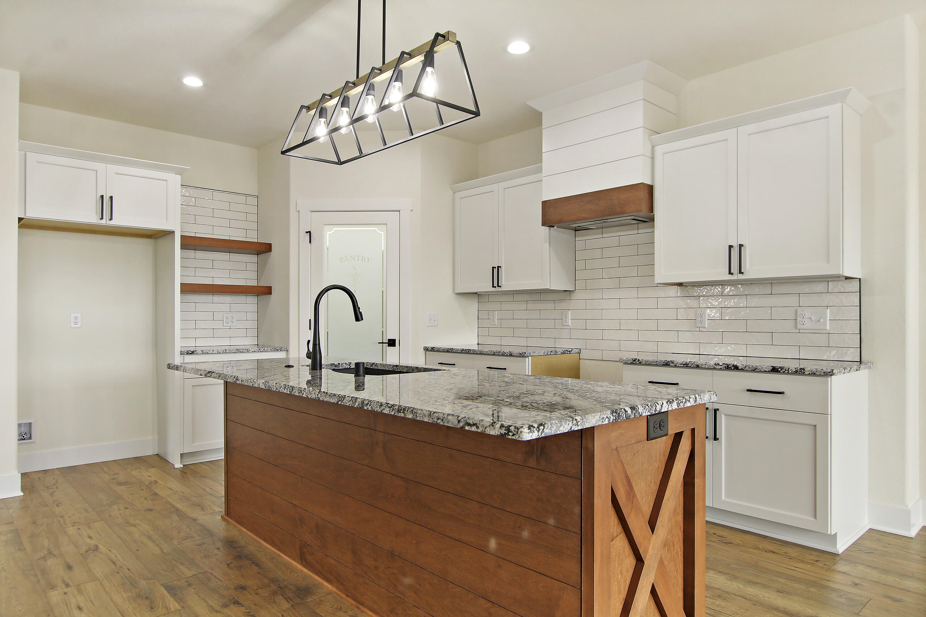 15517 67th Street Kenosha, WI 53142 - Photo 10 of 28 Kitchen III