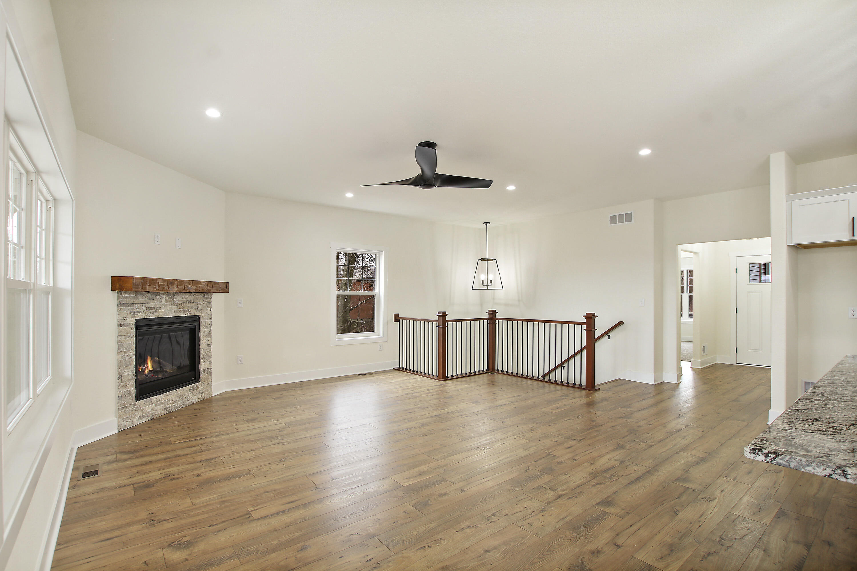 15517 67th Street Kenosha, WI 53142 - Photo 14 of 28 Great Room II