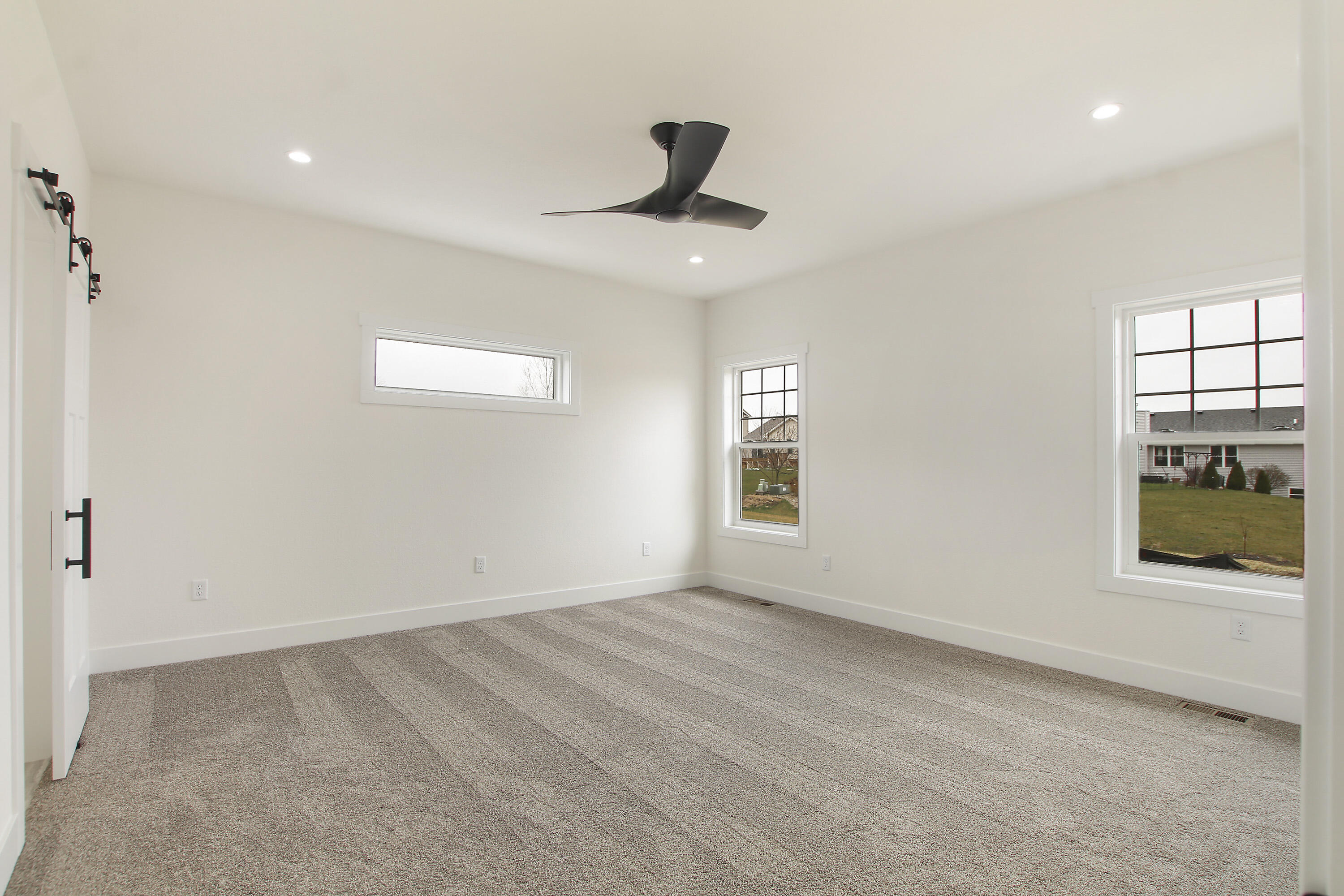 15517 67th Street Kenosha, WI 53142 - Photo 20 of 28 Owner's Bedroom