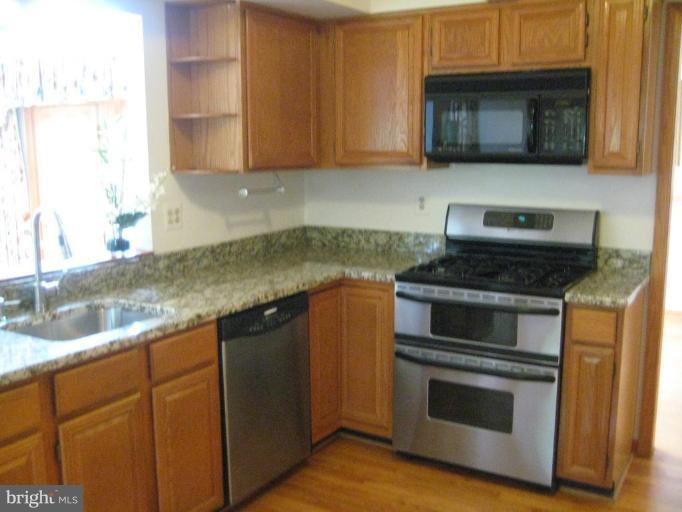 4411 Fieldgreen Road Nottingham, MD 21236 - Photo 4 of 23 Kitchen #2
