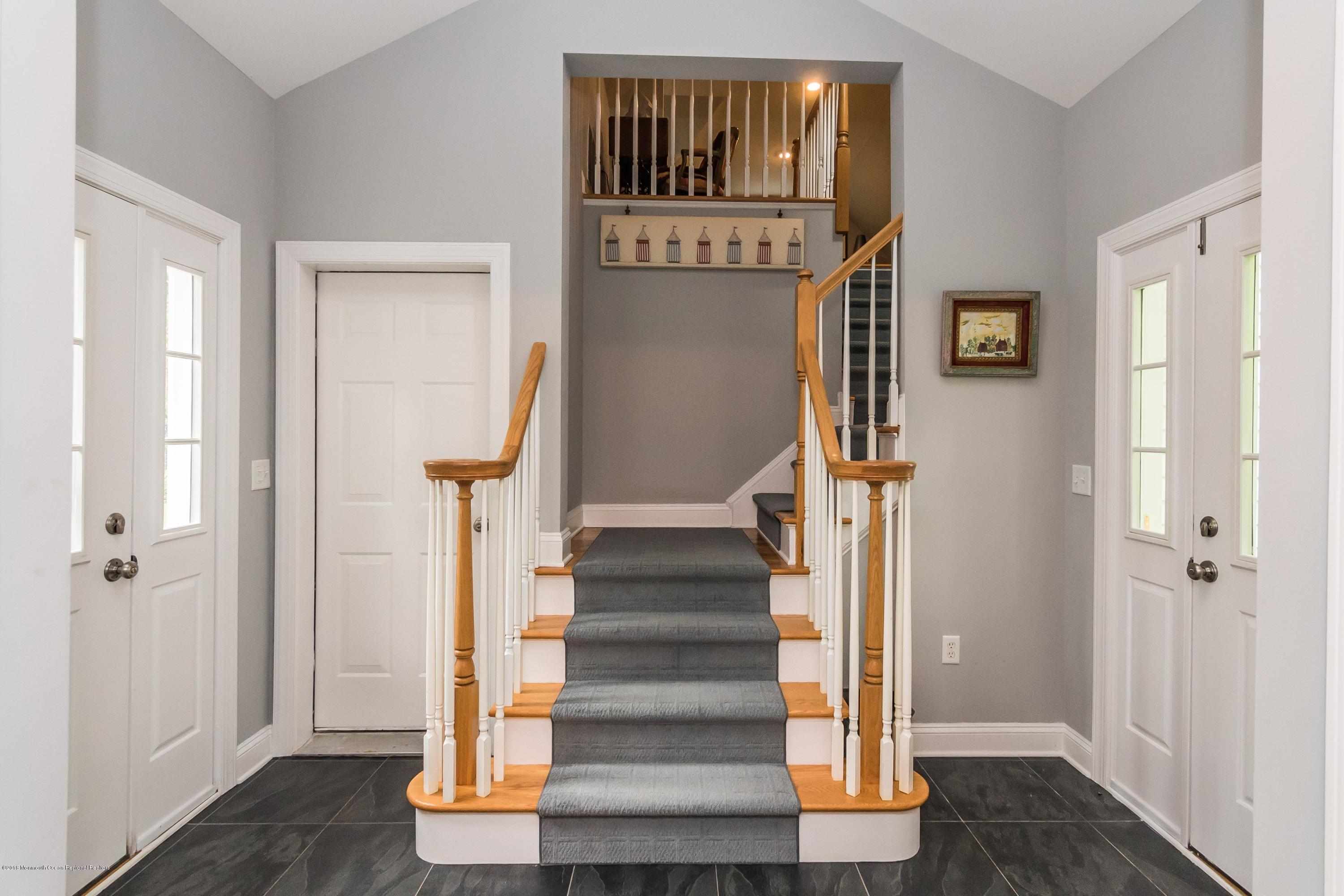 230 Red Hill Road Middletown, NJ 07748 - Photo 16 of 34 stairs to loft