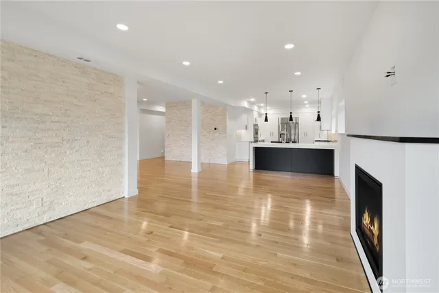 $8,995 | 6402 106th Avenue Northeast, Kirkland, WA 98033