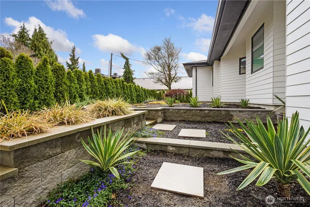 $8,995 | 6402 106th Avenue Northeast, Kirkland, WA 98033