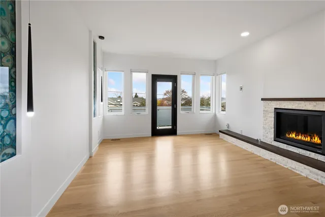 $8,995 | 6402 106th Avenue Northeast, Kirkland, WA 98033