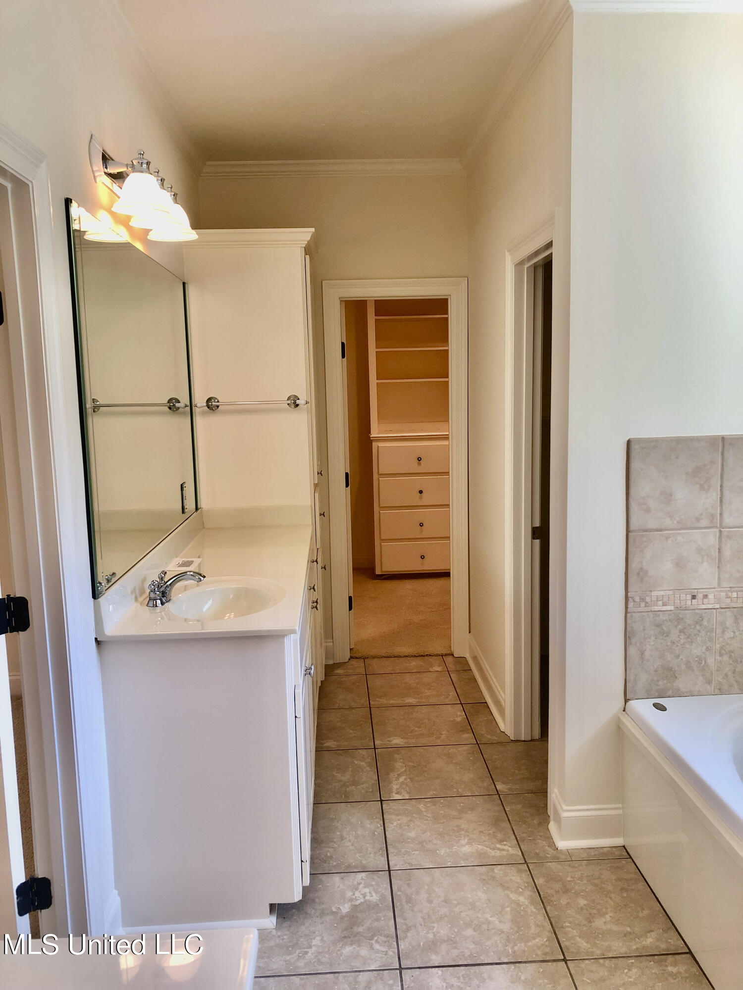 112 Addison Way Canton, MS 39046 - Photo 26 of 48 IMG_7707