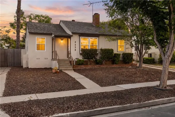 $799,500 | 4558 Pasadena Avenue, Long Beach, CA 90807