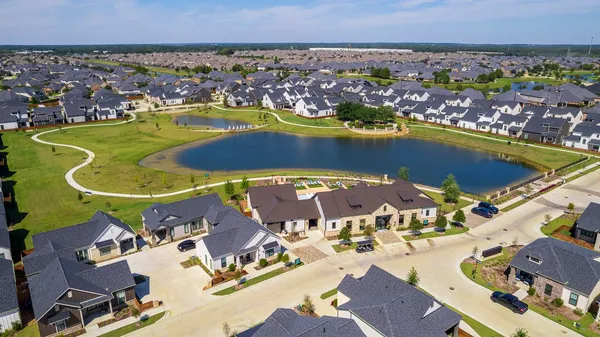 $2,475 | 14906 Summerland Circle, Cypress, TX 77429