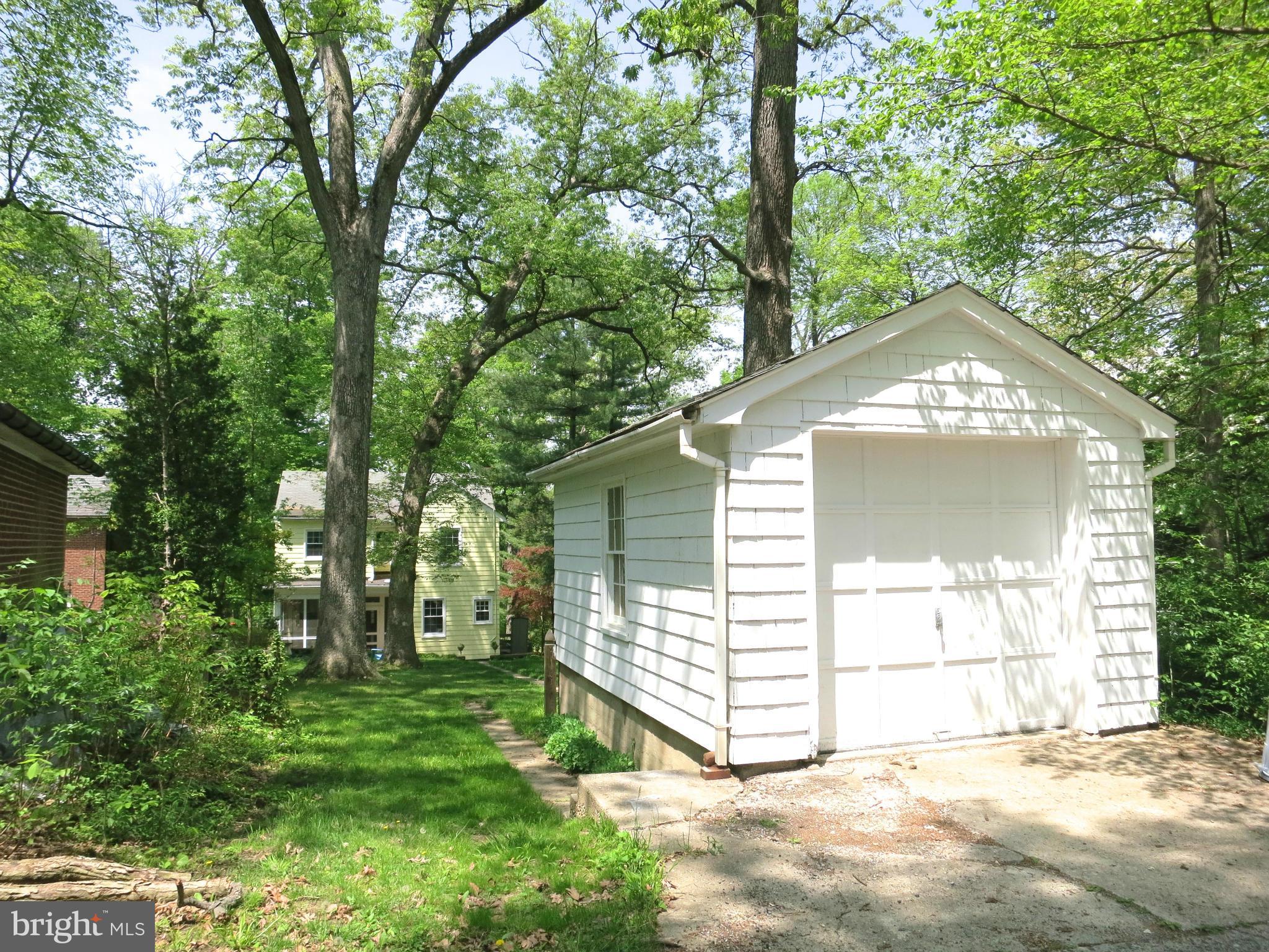 4653 Briarclift Road Baltimore, MD 21229 - Photo 23 of 30 1 Car Garage