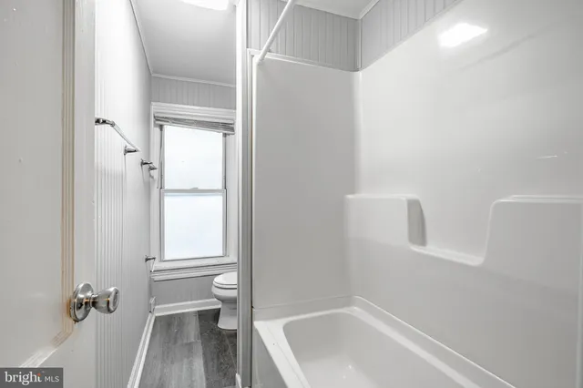 a bathroom with a tub