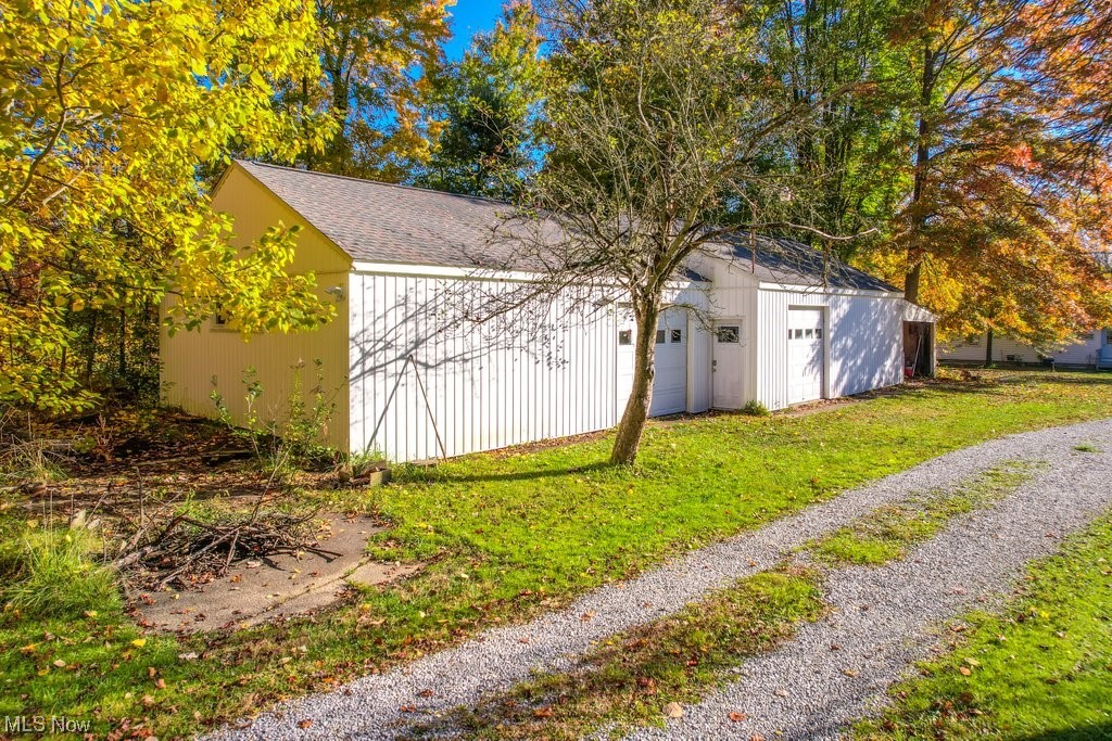 1189 Sandy Lake Road Ravenna, OH 44266 - Photo 4 of 32 Gallery Image 4