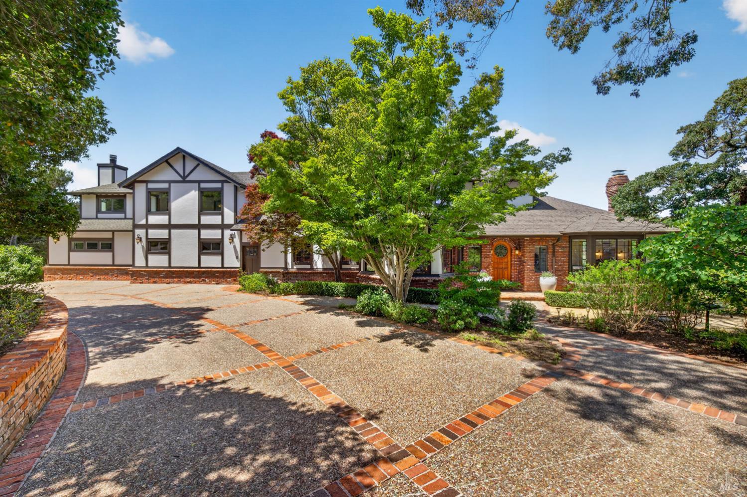 10 Lockton Lane Novato, CA 94945 - Photo 62 of 68 The driveway offers ample parking for 8 to 10 cars, easily.