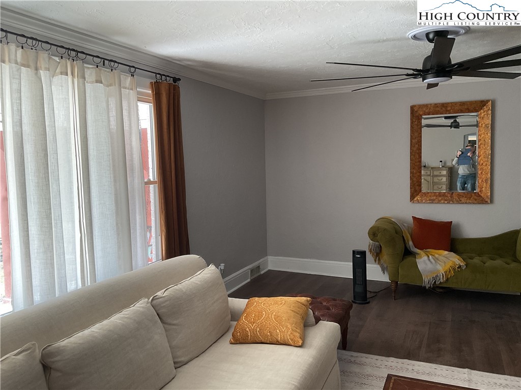 4560 Highway 18 Sparta, NC 28675 - Photo 21 of 43 a living room with furniture and a window