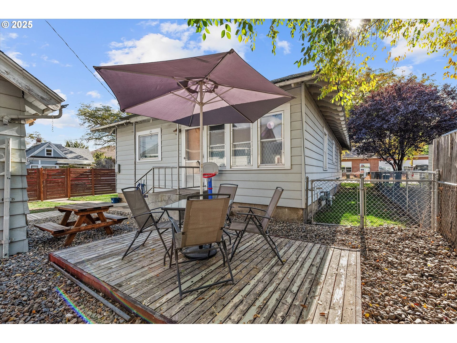 1410 Valley Avenue Baker City, OR 97814 - Photo 28 of 28 an outdoor space with seating