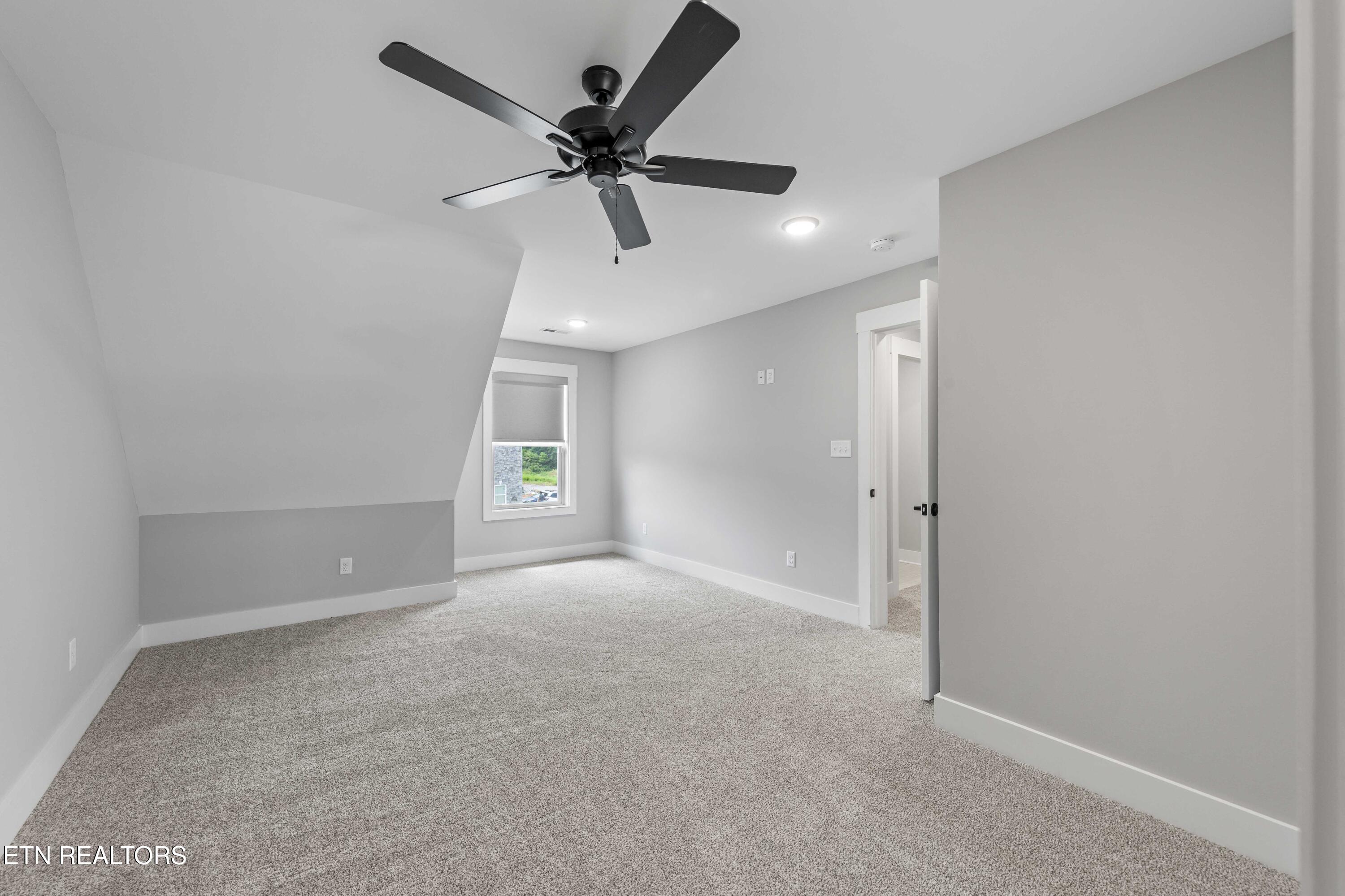 7140 Running Deer Road Knoxville, TN 37920 - Photo 27 of 34 030A6140