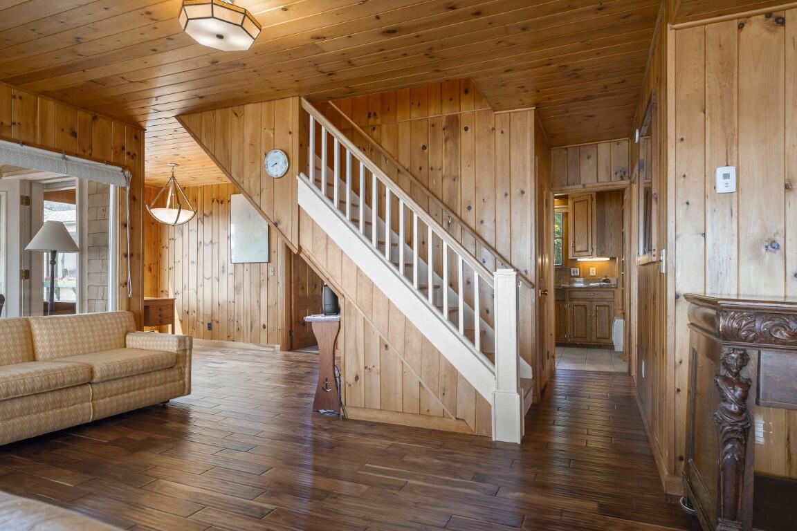 113 Shore Road Boothbay, ME 04544 - Photo 10 of 82 10