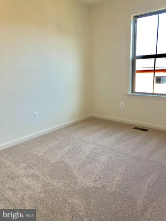 $3,299 | 124 Tolocka Terrace Northeast, Leesburg, VA 20176