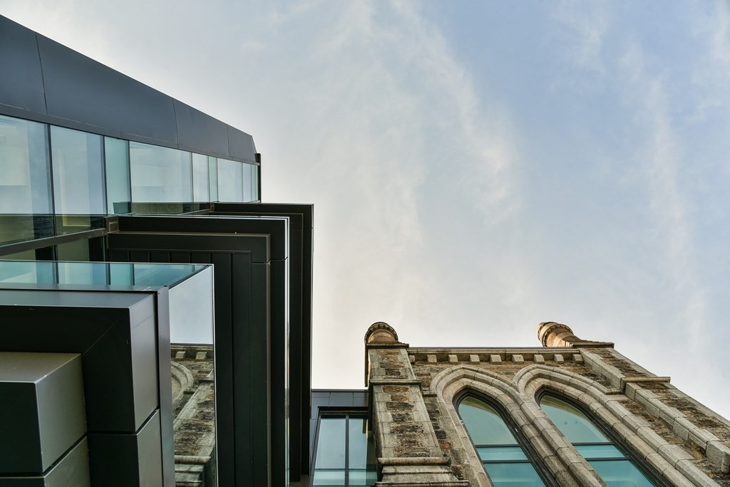 140 Shawmut Avenue, Unit 8A Boston, MA 02118 - Photo 26 of 29 a utility room with dryer and washer