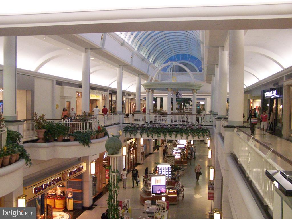 510 Epsom Road Towson, MD 21286 - Photo 39 of 48 Towson Town Center (2 Blocks - Walking)