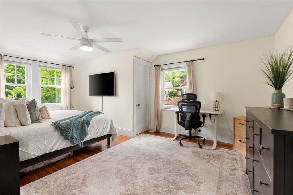 27 Fellsmere Road Malden, MA 02148 - Photo 22 of 39