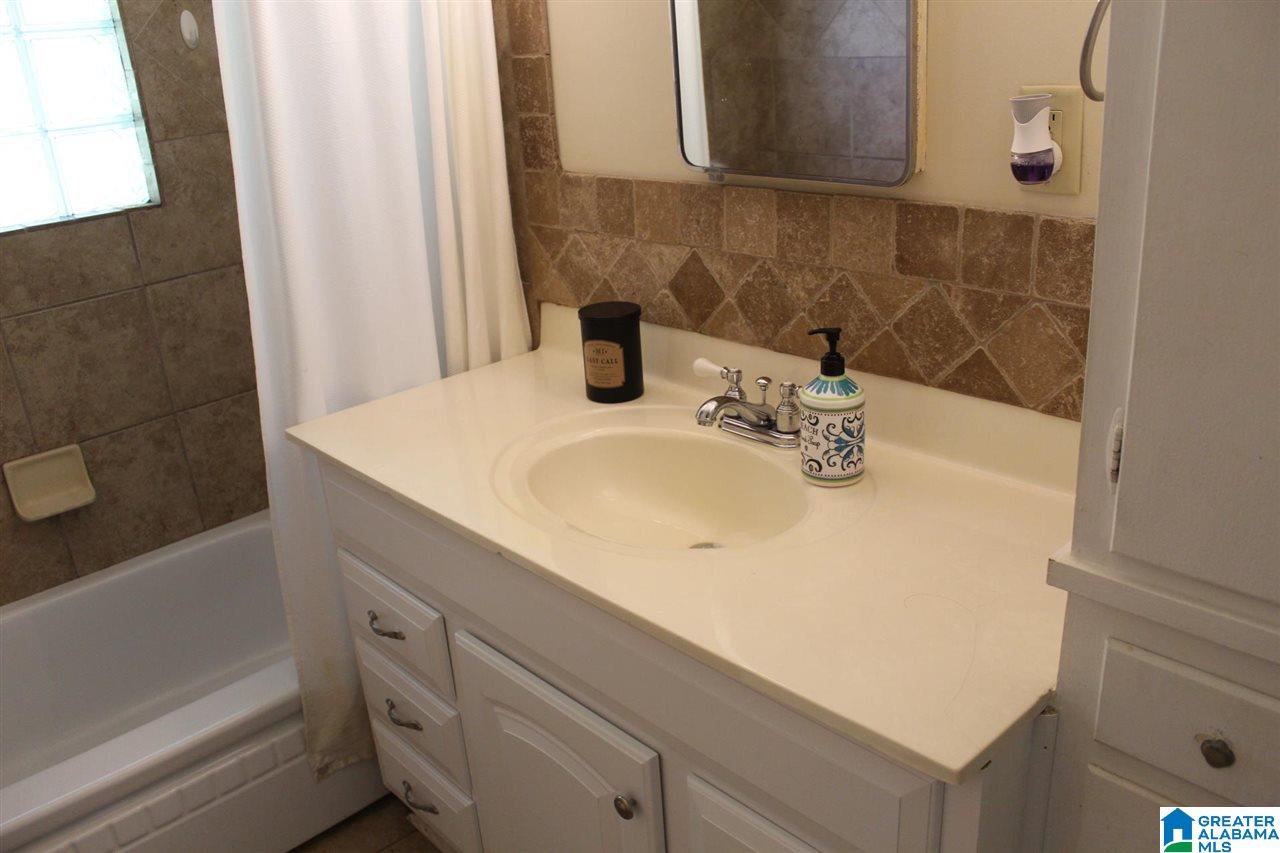 2001 Chenoor Road Birmingham, AL 35217 - Photo 6 of 29