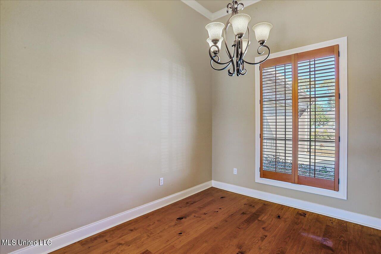 987 North Azalea Drive Madison, MS 39110 - Photo 14 of 26 20230401173124437575000000-o