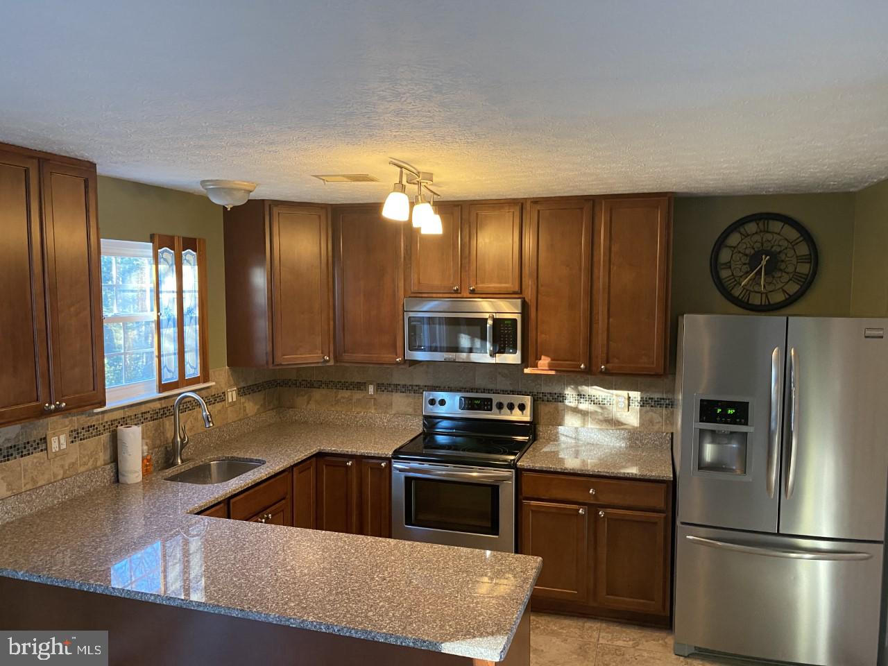 333 Rambling Ridge Court Pasadena, MD 21122 - Photo 2 of 14