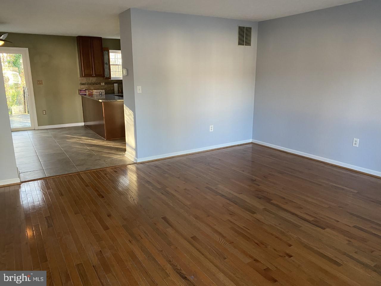 333 Rambling Ridge Court Pasadena, MD 21122 - Photo 5 of 14