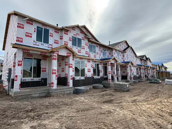 $365,000 | 813 South 270th Street East, Unit 3, Smithfield, UT 84335