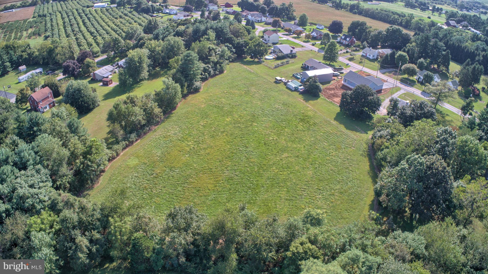 Gorgeous 3.3 acres lot!