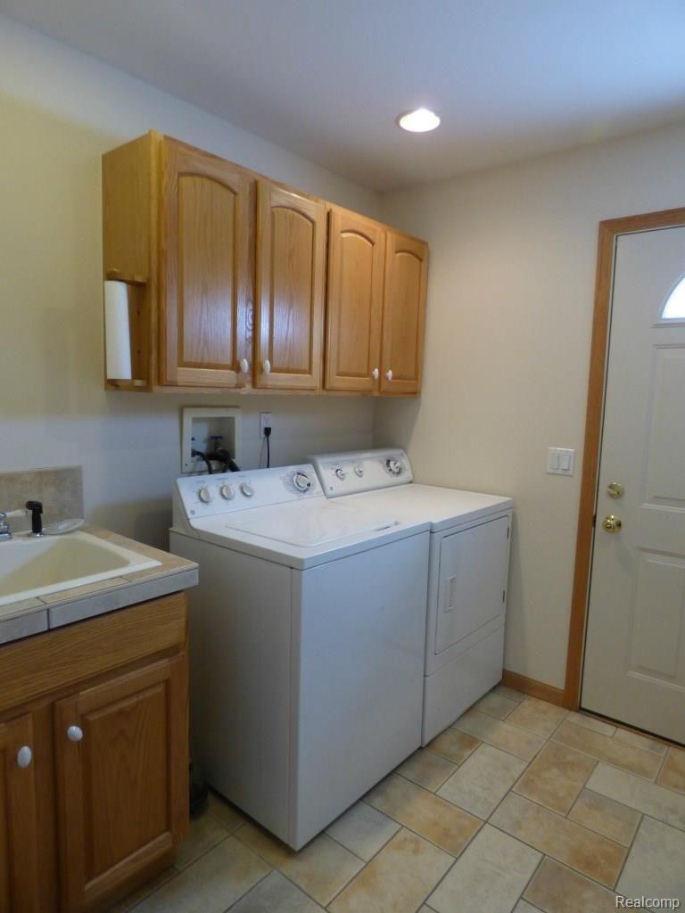 10722 Stinchfield Woods Road Pinckney, MI 48169 - Photo 34 of 51 P1010912.jpg