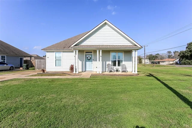 $229,000 | 412 Derouen Street, Welsh, LA 70591