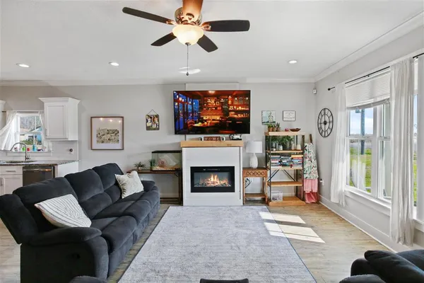 $229,000 | 412 Derouen Street, Welsh, LA 70591