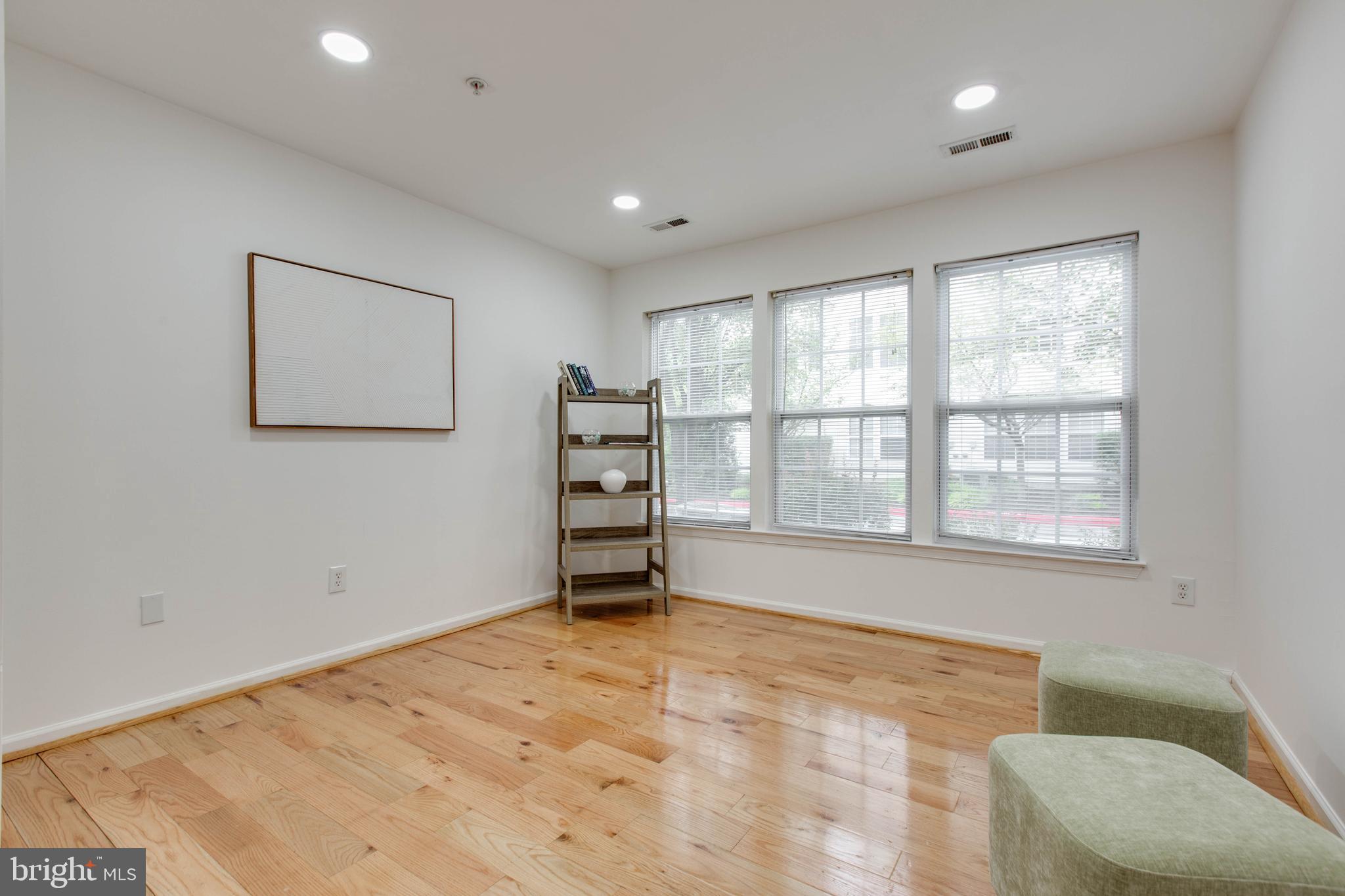 7111 Silverleaf Oak Road, Unit 163 Elkridge, MD 21075 - Photo 30 of 34 Gallery Image 30