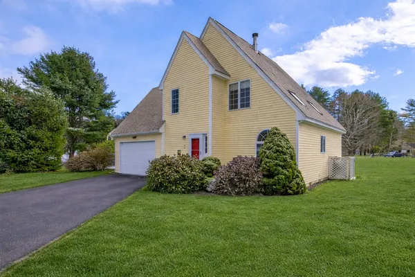 $699,900 | 21 Daffodil Court, Unit 16, Naples, ME 04055