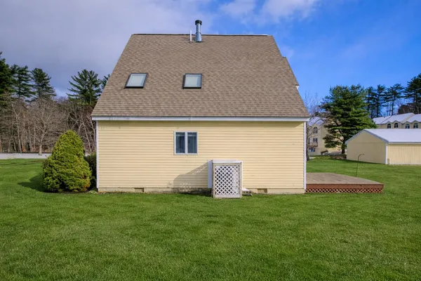 $699,900 | 21 Daffodil Court, Unit 16, Naples, ME 04055