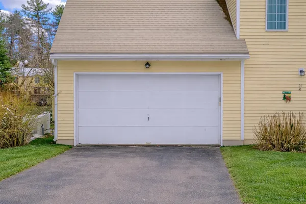 $699,900 | 21 Daffodil Court, Unit 16, Naples, ME 04055