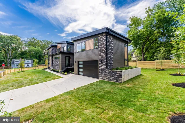 $1,825,000 | 3215 Cofer Road, Falls Church, VA 22042