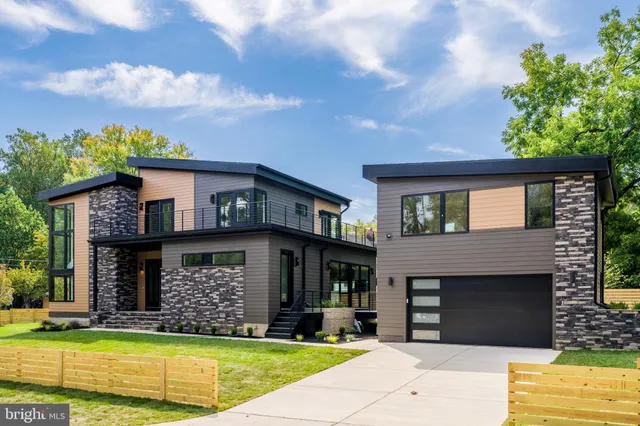 $1,825,000 | 3215 Cofer Road, Falls Church, VA 22042