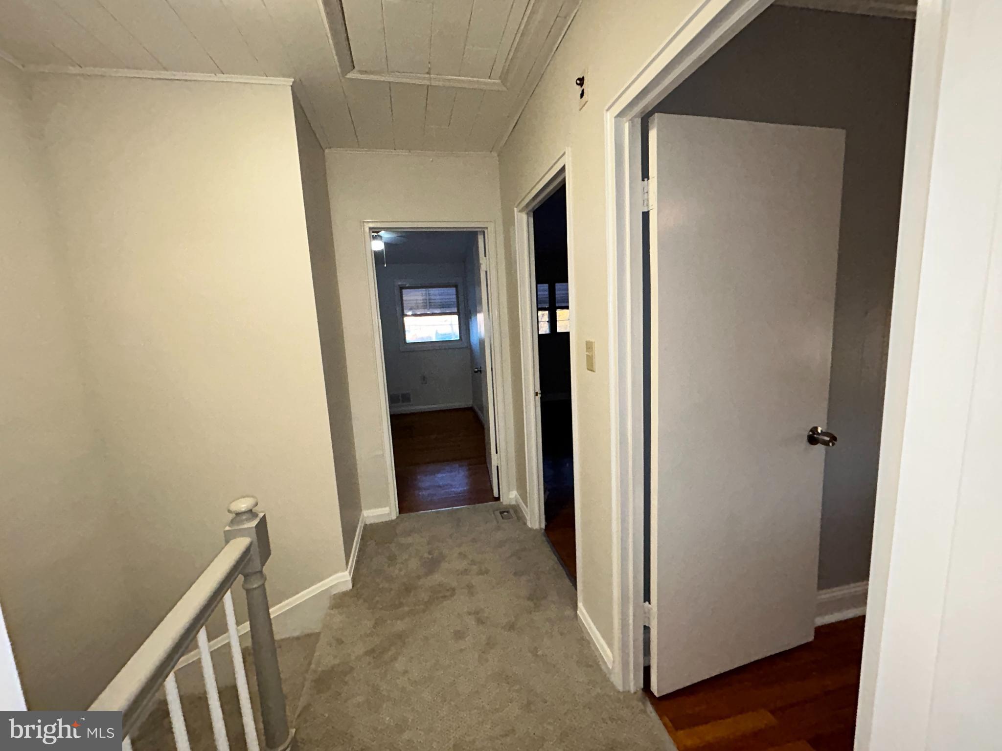 2714 Moorgate Road Dundalk, MD 21222 - Photo 23 of 41 Hallway