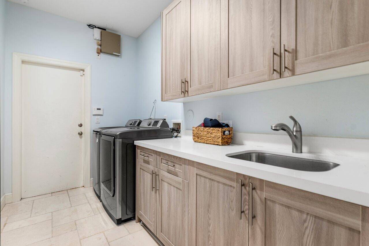 8072 Laurel Ridge Court Delray Beach, FL 33446 - Photo 31 of 66 .