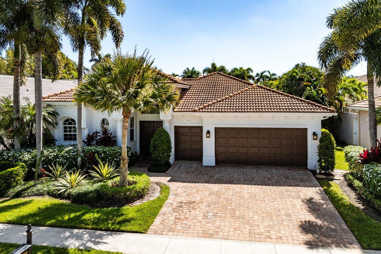 8072 Laurel Ridge Court Delray Beach, FL 33446 - Photo 5 of 66 .