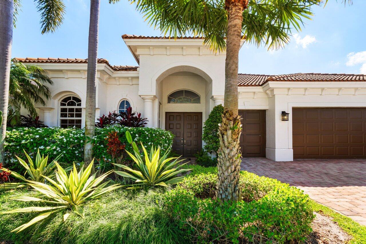 8072 Laurel Ridge Court Delray Beach, FL 33446 - Photo 6 of 66 .