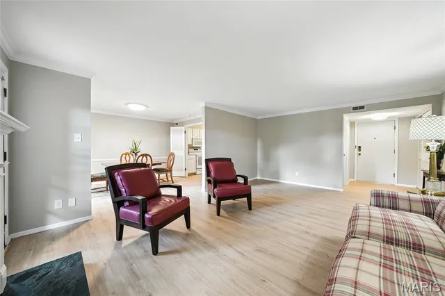 $219,900 | 1530 Bedford Forge Court, Unit 5, Chesterfield, MO 63017