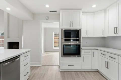 $550,000 | 13811 Menasco Court, Houston, TX 77077