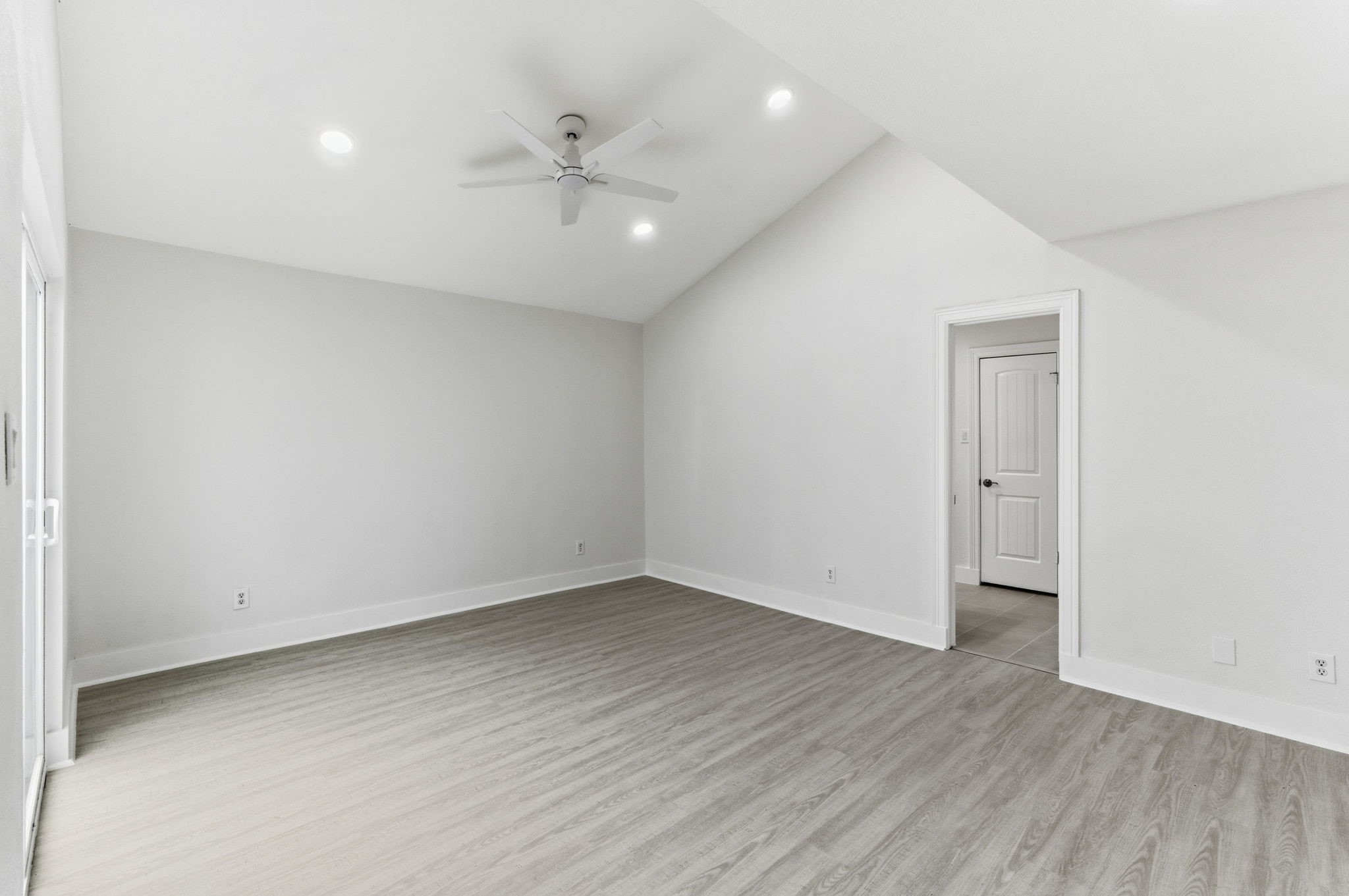 13811 Menasco Court Houston, TX 77077 - Photo 29 of 50 Another angle of the primary bedroom.