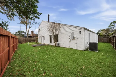 $525,000 | 13811 Menasco Court, Houston, TX 77077